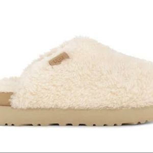 Brand new in box Fuzz sugar slides Uggs